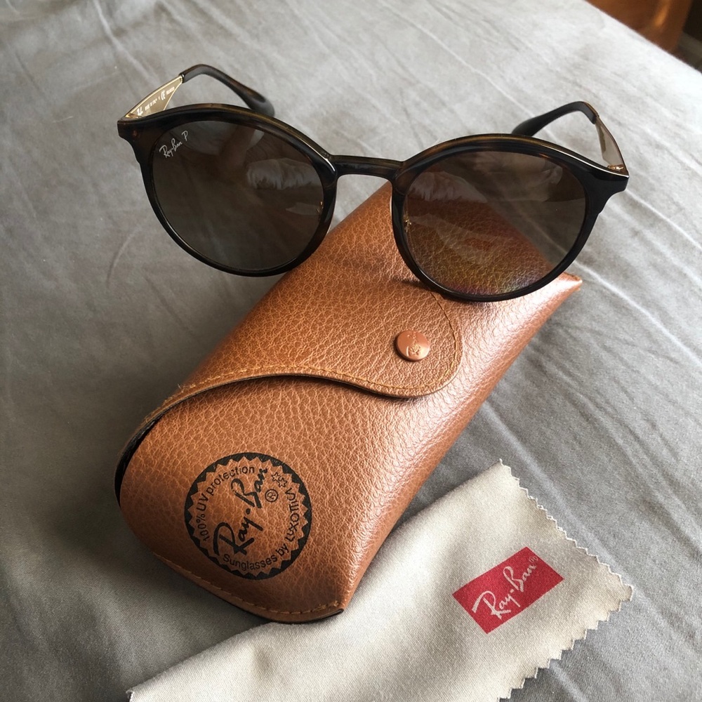 Ray Ban Erika Sunglasses RB4277